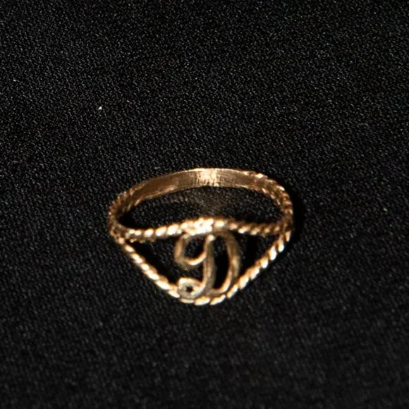 14K Gold Rope Design initial D ring Size 5